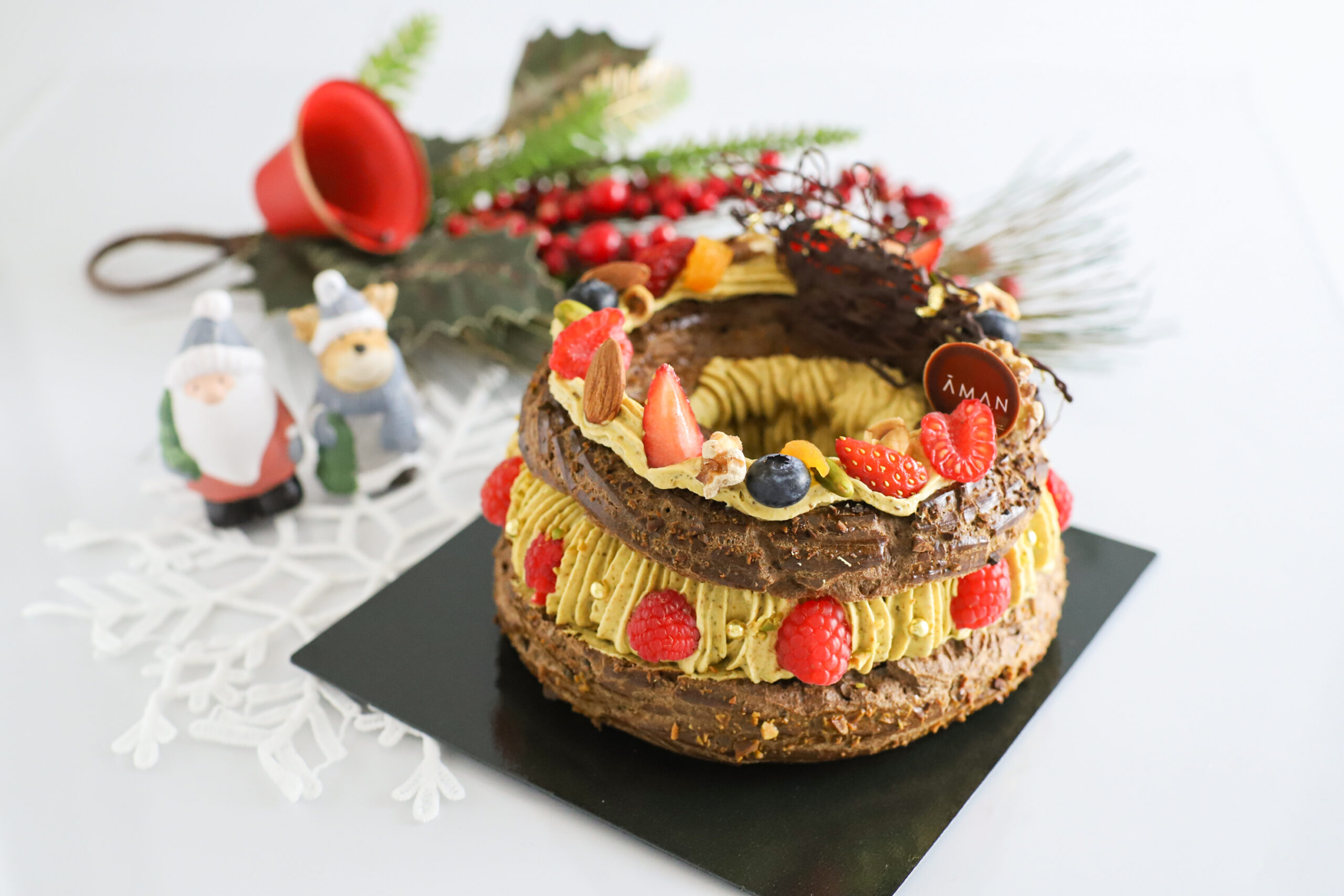 美しいパリブレストのクリスマスケーキとフレジェ タルトタタンのはなし ラ パティスリー By アマン東京 12月 るるのお菓子な暮らし